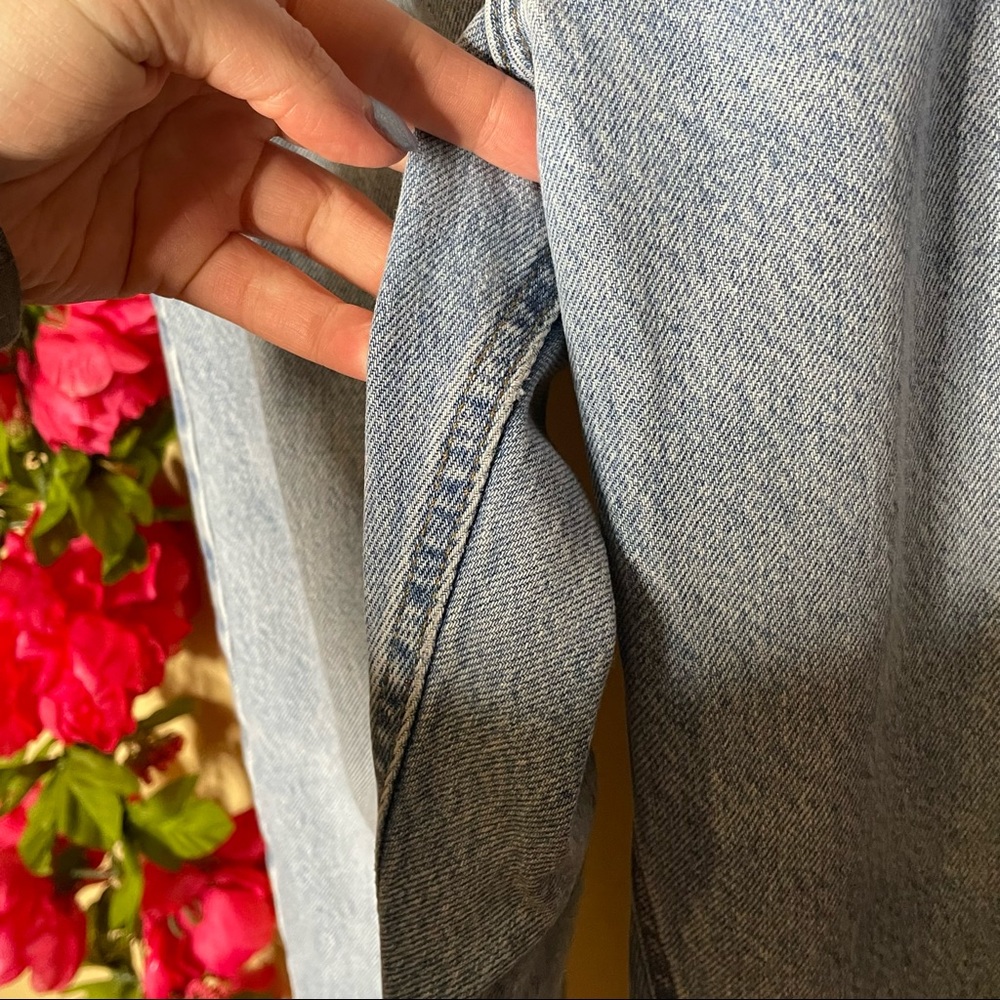 Carhartt Light Wash Relaxed Fit Jeans - Picture 4 of 12